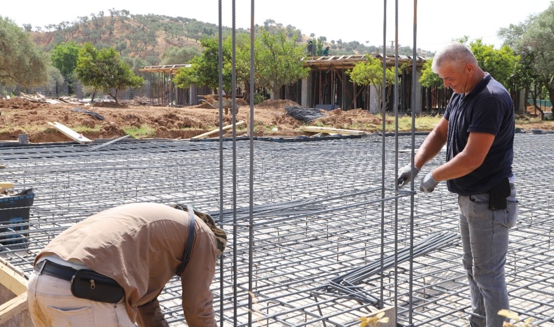 Köşk Engelsiz Yaşam Merkezi yükseliyor Köşk Belediye Başkanı Nuri Güler’in vizyon projeleri arasında yer alan
