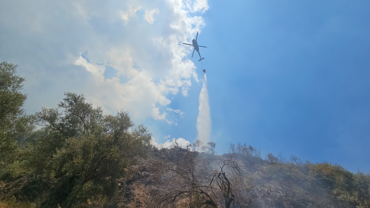 Yangın saat 12:00 sıralarında Köşk’e bağlı Cumayanı Mahallesinde meydana geldi.