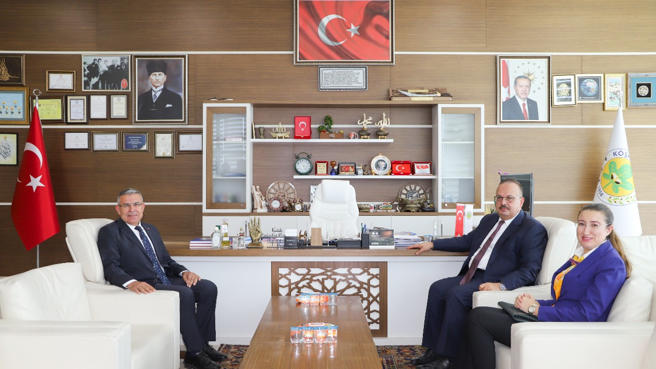 Köşk Belediye Başkanı Nuri Güler, kendisine iade-i ziyarette bulunan Aydın