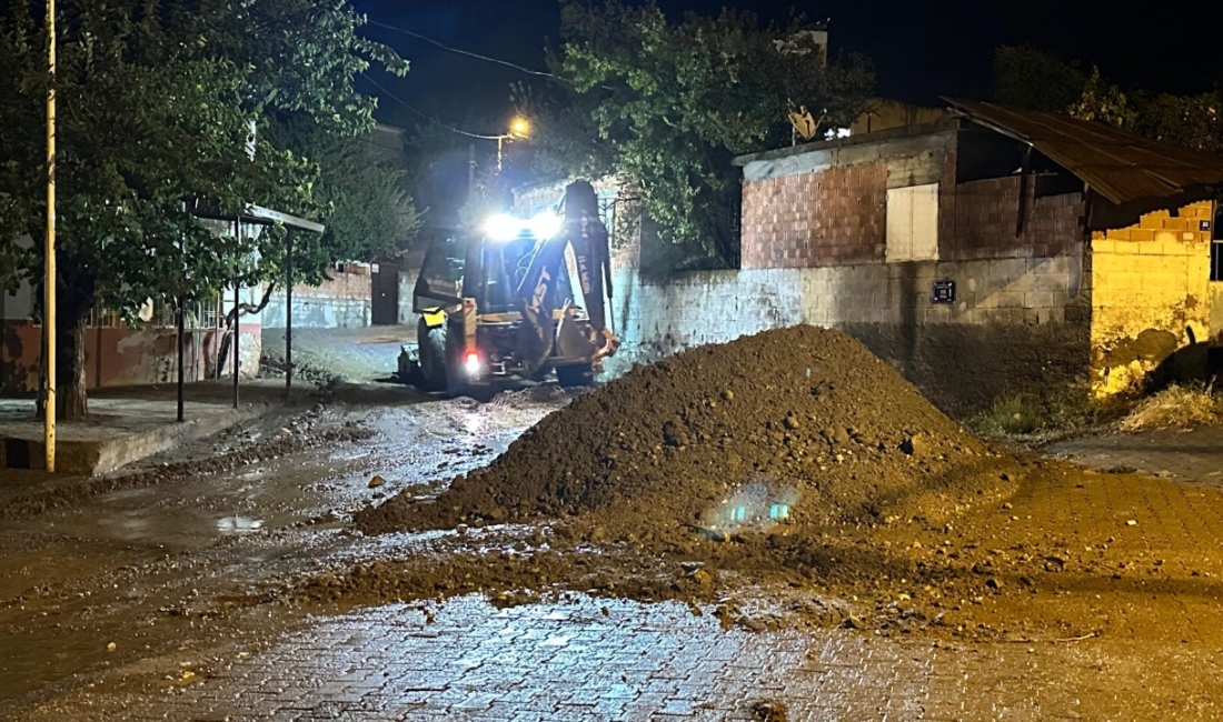 Sağanak yağışlar sonrasında Köşk Belediye Başkanı Nuri Güler'in talimatıyla harekete