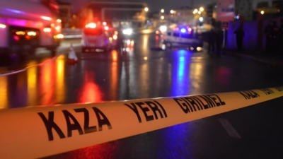 Kaza bugün saat 21:00 sıralarında Köşk, Mustafa Kemal Caddesinde meydana