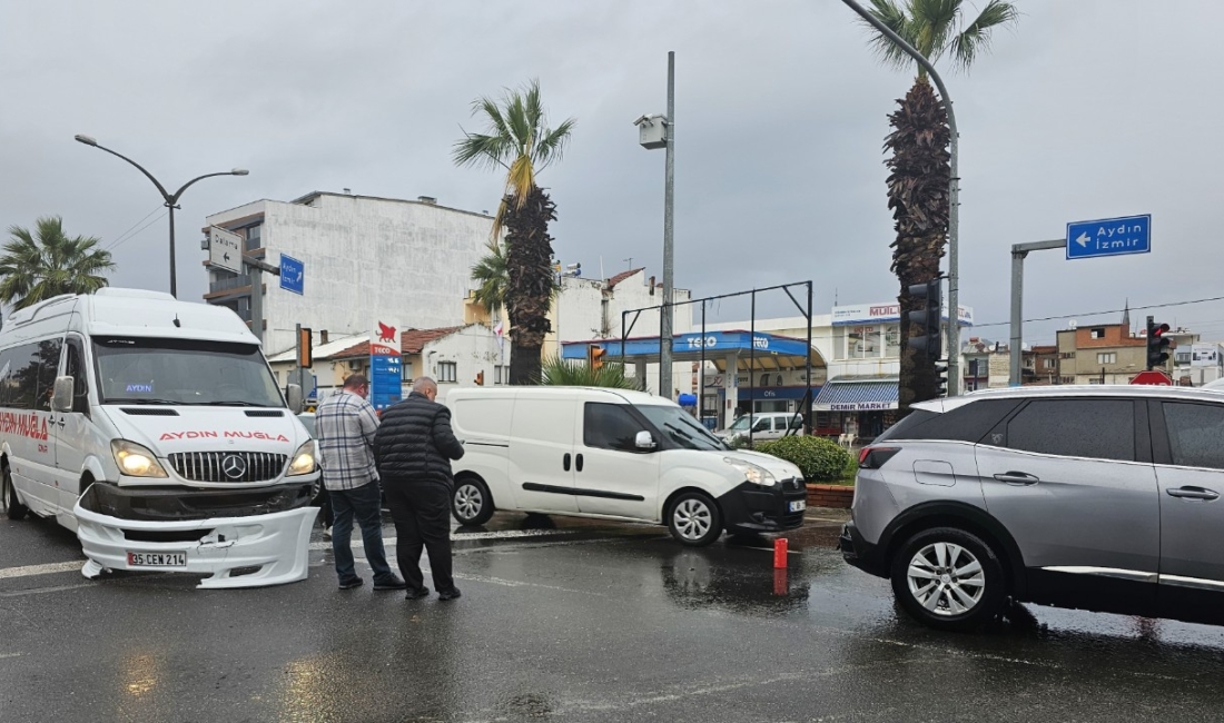 Kaza saat 12:50 sıralarında Köşk giriş kavşağında meydana geldi.