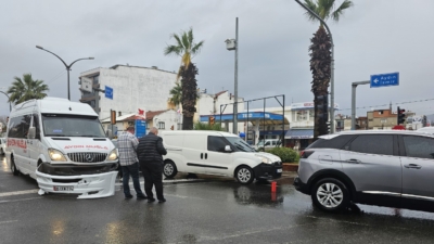 Kaza saat 12:50 sıralarında Köşk giriş kavşağında meydana geldi.