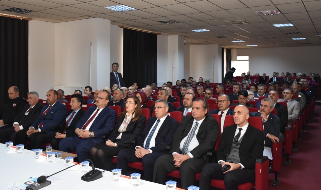 Aydın Valisi Yakup Canbolat, Köşk Kaymakamı Tuğba Polat ve Köşk