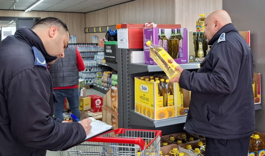 Köşk Belediyesi denetimlerini sürdürüyor Köşk Belediyesi Zabıta Müdürlüğü ekipleri ilçedeki marketlerde temel gıda ve
