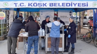 Köşk Belediye Başkanı Nuri Güler, Regaip Kandili münasebetiyle sıcak çorba