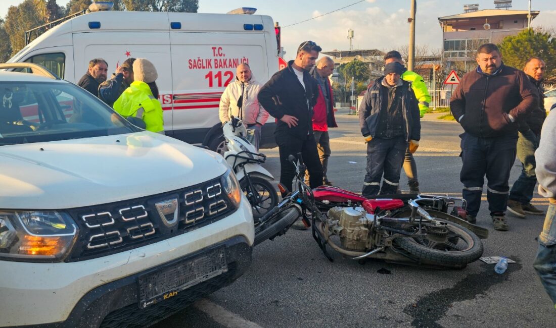 Otomobilin motosiklet ile çarpıştığı kazada 1 kişi yaralandı Kaza saat 17:30 sıralarında Aydın - Denizli karayolu, Köşk birinci