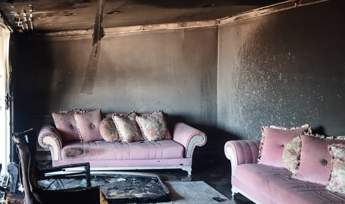 Köşk’te korkutan ev yangını Yangın saat 14:30 sıralarında Altıeylül Mahallesinde bulunan bir apartmanın 4.