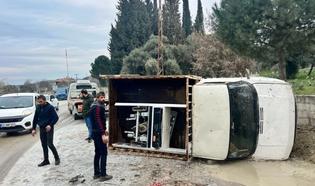 Kamyonetin devrildiği kaza ucuz atlatıldı Kaza bugün öğlen saatlerinde Dalama'ya bağlı Kırıklar Mahallesi yakınlarında meydana