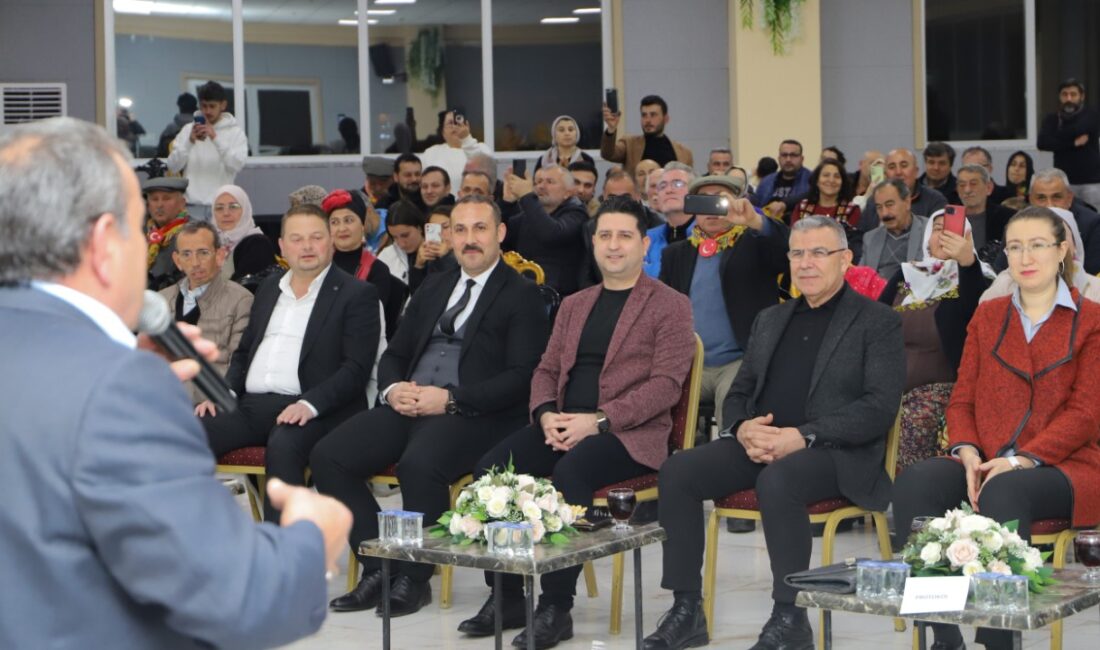 Türk Edebiyatı'nın önemli isimlerinden, usta kalem Abdurrahim Karakoç, Köşk Halk