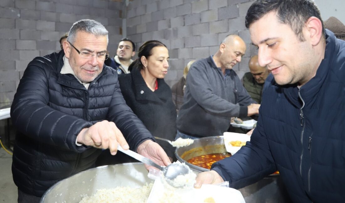 Köşk Belediyesinin Mahalle iftarları yoğun ilgi görüyor Köşk Belediyesi'nin mahallelerde düzenlendiği iftar programları ilk gününden beri yoğun