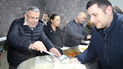 Köşk Belediyesi'nin mahallelerde düzenlendiği iftar programları ilk gününden beri yoğun