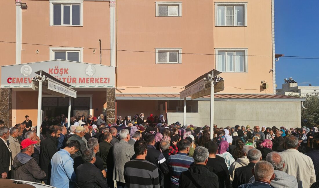 Ödemiş’te cinayete kurban giden Fatma Kara son yolculuğuna uğurlandı Eski erkek arkadaşı tarafından öldürülen 27 yaşındaki Fatma Kara Köşk'e