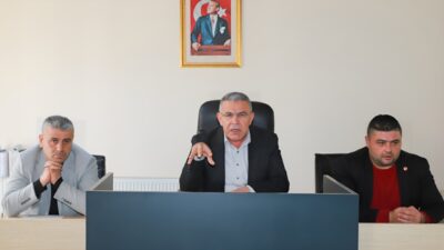 Meclis toplantısında boykot çağrısına sert bir dille tepki gösteren Köşk