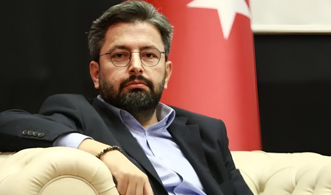 Gazeteci Erman Çetin hayatını kaybetti Aydın Gazeteciler Cemiyeti Başkanı Erman Çetin kalp krizi geçirerek hayatını