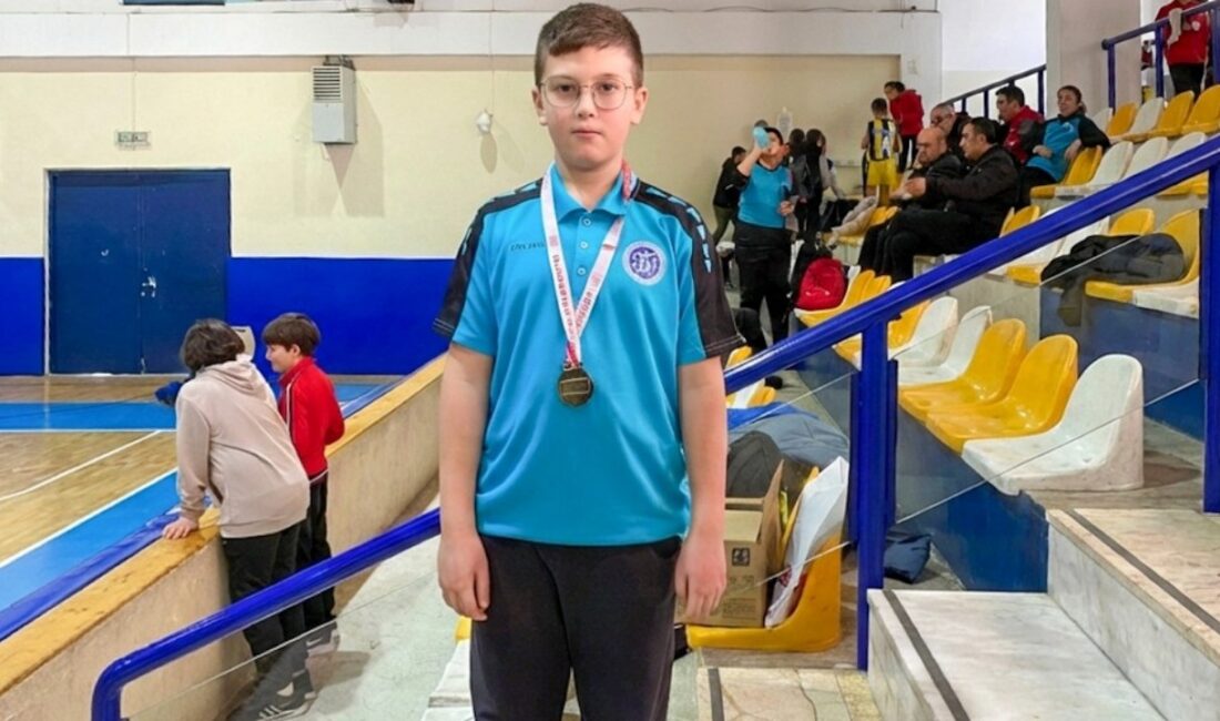 Köşklü Yiğit Alp’ten büyük başarı Aydın Büyükşehir Belediyesi Otizm Spor Okulu tarafından düzenlenen Ortaokullar Arası