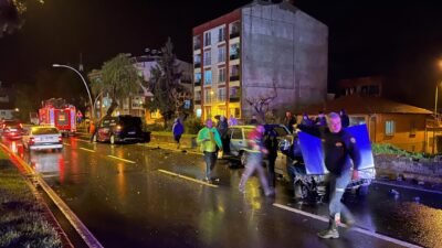 Kaza saat 19:30 sıralarında Aydın - Denizli karayolunda meydana geldi.