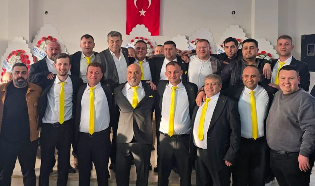 Köşk Esnaf Odası’nda başkan Ümit Açıkgöz oldu Köşk'te esnaflar sandığa gitti. Mevcut Başkan Mustafa Ergücü ile birlikte