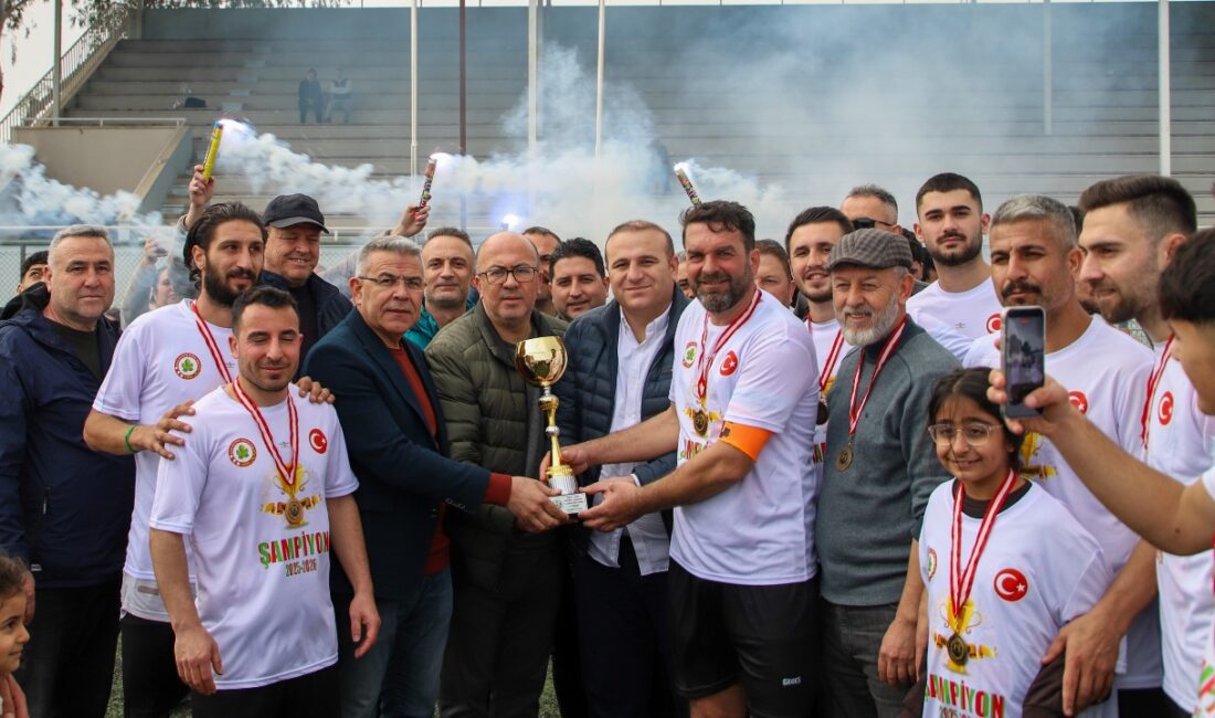 Köşk Belediye Doğanspor şampiyonluğunu ilan etti Köşk Belediye Doğanspor, sahasında karşılaştığı Buharkent Belediyespor’u 2-0 mağlup ederek