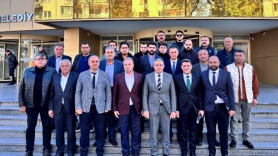 Meclis  Toplantısı’nda yaşanan kredi krizinin ardından konuşan AK Parti Grup