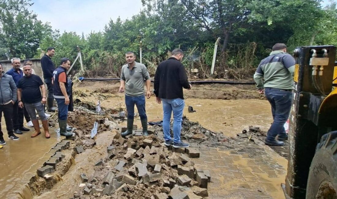 Köşk Belediyesi ekiplerinden kuvvetli yağışa hızlı müdahale Köşk'te etkili olan kuvvetli yağışların ardından harekete geçen Köşk Belediyesi