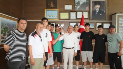 Türkiye Hentbol Küçük Erkekler Şampiyonası’nda gösterdiği üstün performansla Türkiye 3.’sü