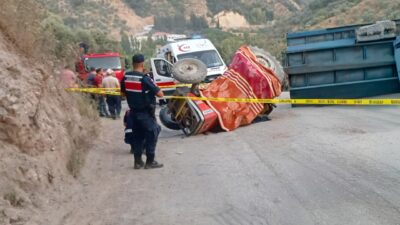 Köşk'te yokuş aşağı inerken devrilen traktörün sürücüsü Bilal Karabulut (55)