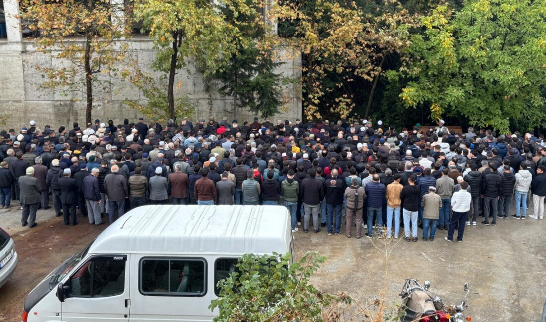 Köşk’ü yasa boğan küçük Hamza son yolculuğuna uğurlandı Köşk'te kaldığı öğrenci yurdunda hayatını kaybeden 11 yaşındaki Hamza Baydur,